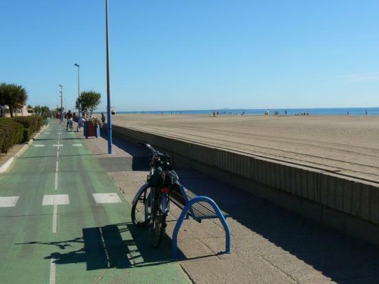 T3 Vue Mer Et Plage, Avec Wifi Et Parking Saint-Pierre-la-Mer (Aude) Exterior foto